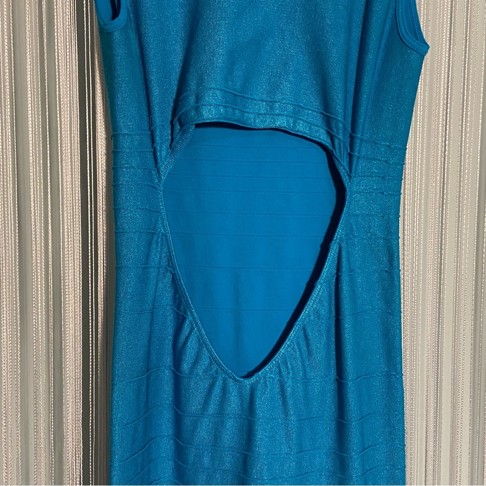 Bebe Ribbed Cut Out Midi Dress - Picture 9 of 16